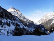 07 - fondovalle della Valle Stretta con Guglia Rossa a sinistra, visto dal versante italiano