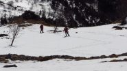 salendo il pendio nevoso sopra la barriera rocciosa iniziale (18-2-2012)