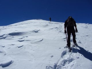 Andrea e Davide arrivano in vetta alla cima sciistica m. 2742 (21-4-2012)