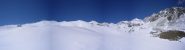 in vista del Rifugio Sella  tracciando in neve intonsa...