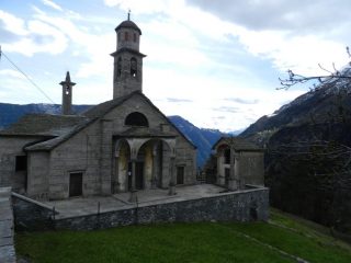 la chiesa di Trasquera