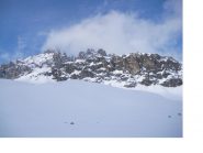 La frastagliata cresta dei Gran Serous salendo nel Vallone du Peyron