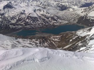 Il lago del musnìs dalla cima