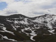 03 - Salita al colle a ovest del Pic du Malrif... oggi si trova neve continua solo per salire lì... altrove ghiaioni (Meglio)