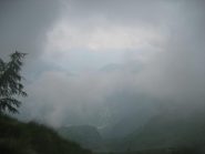 tra le nubi di oggi anche un pò di panorama: scorcio della valle Antrona fino a Villadossola