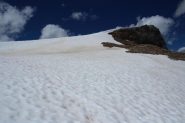 l'ampio costolone nevoso che porta in cima alla Giasson (8-7-2012)