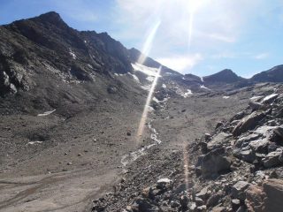 09 - ex-ghiacciaio dell'Agnello. Da sx Punta Ferrand e colli dell'Agnello Sud e Nord