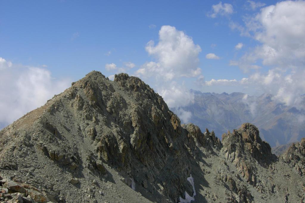 Punta Dante vista dalla cima della Michelis
