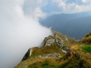 Nebbia in Vigezzo, sole in Valbasso