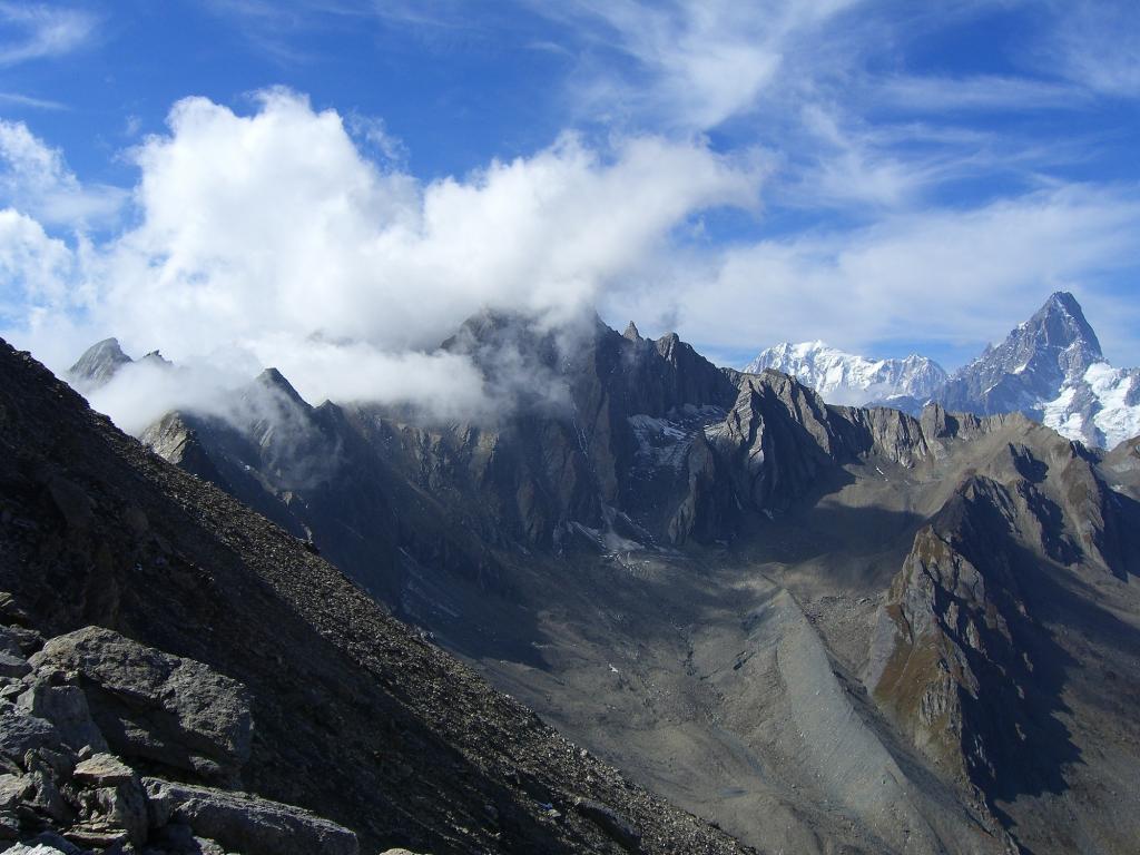 Gran Golliaz (sx) e Monte Bianco & Gran Jorasses (dx)