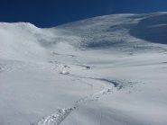 Sopra lo skilift Belot: vallette ben protette e piene di neve (attenzione alla troppa neve!)