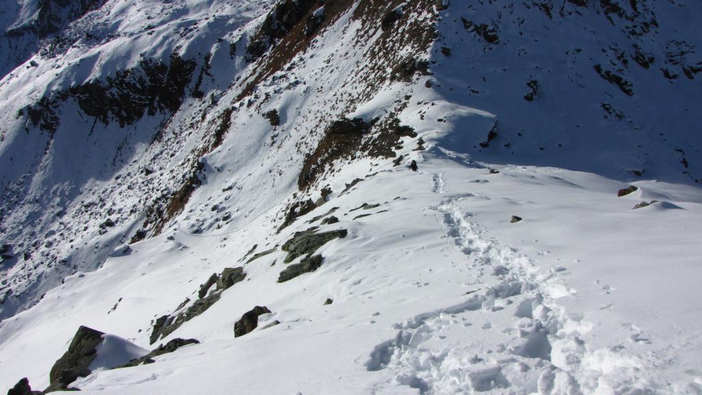 salendo lungo la cresta SE del Monte Croce (17-11-2012)