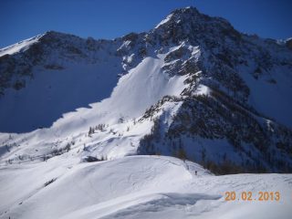 la dorsale con il Monte Freid 2750m.