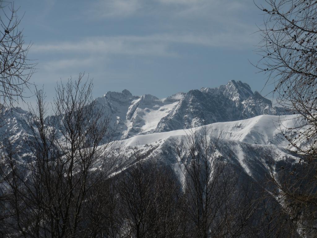 Cialancia,dietro cresta Merqua-Bourel,dietro Aste e Argentera