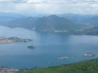 Lago maggiore e le sue isole dal M. Zughero