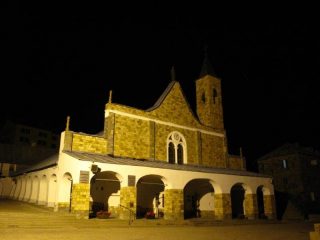 Il bel Santuario di Sant'Anna di Vinadio in versione notturna