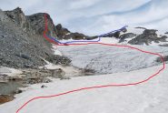 Viste dai piedi del Ghiacciaio di Uselettes: la via di salita al Paramont (rosso) ed alla Becca Bianca dal Col di Uselettes (blu)