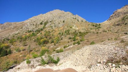 Monte Laroussa e vallone di salita osservati da San Bernolfo (12-10-2013)