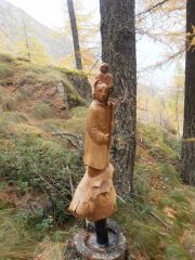 10 - scultura nel bosco