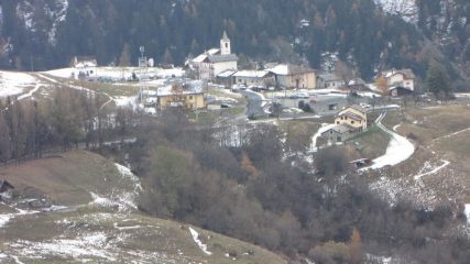 Lignan visto dalla stradina per gli Alpeggi Fontin (17-11-2013)