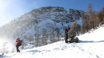 un momento di pausa nel valloncello che porta all'Alpe Collet (17-11-2013)