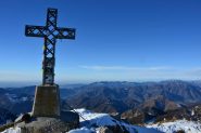 Croce di vetta del Monte Alben 2019m