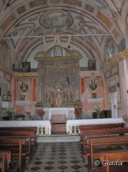 Interno della chiesa del Santo Sudario a Albra