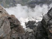 valle Po, nebbia ma laggiù si vede il bivacco Falchi-Villata