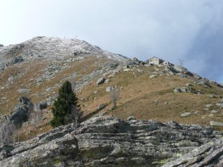 Spruzzata di neve in cima e Alpe Colmetto