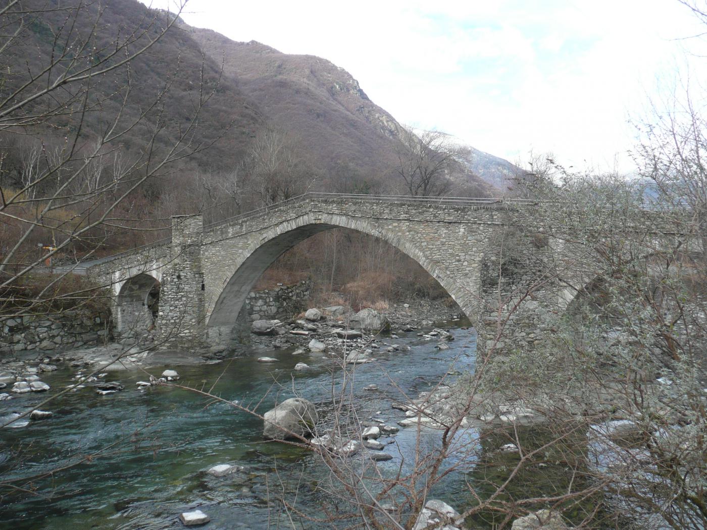 ponte romano di Echallod
