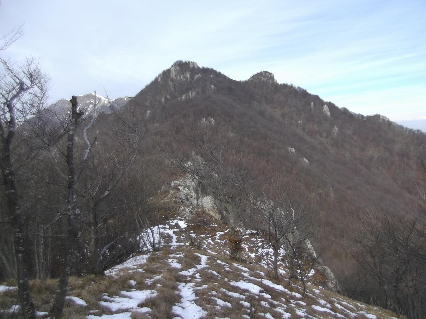 la cresta da percorrere vista dal Monte delle Gettine