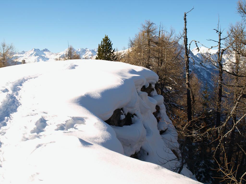 Accumuli di neve in cresta