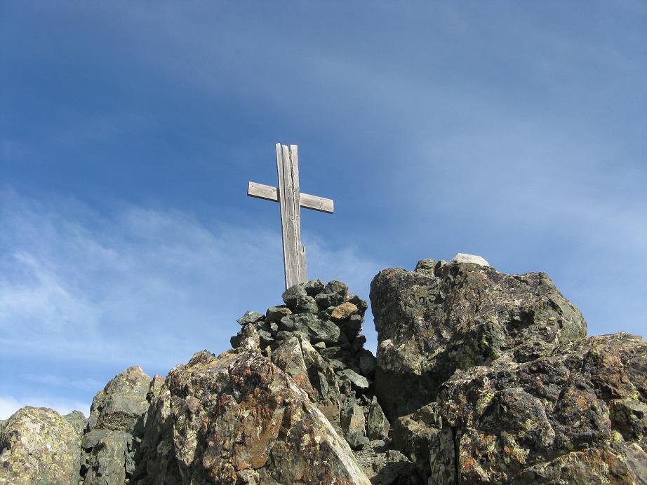 la croce in vetta al Monte Gimont