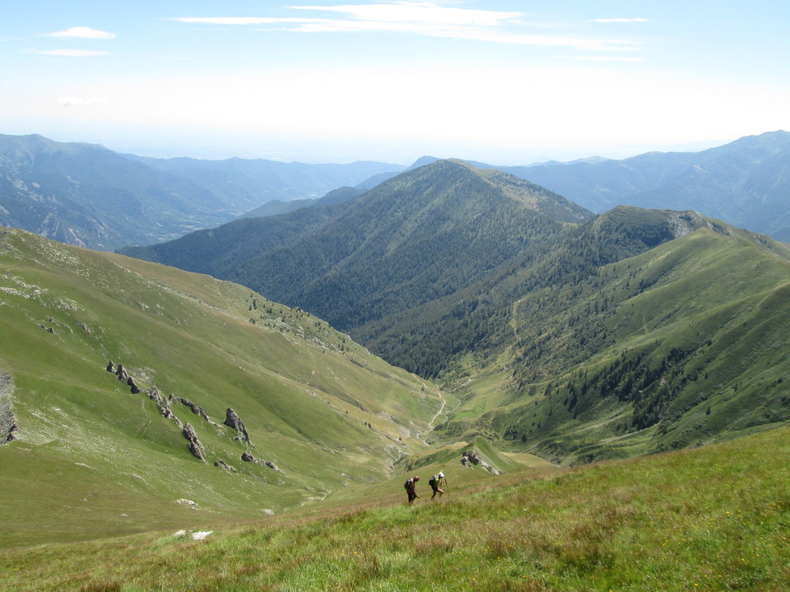 il vallone con al fondo l'Alpe Chaulieres