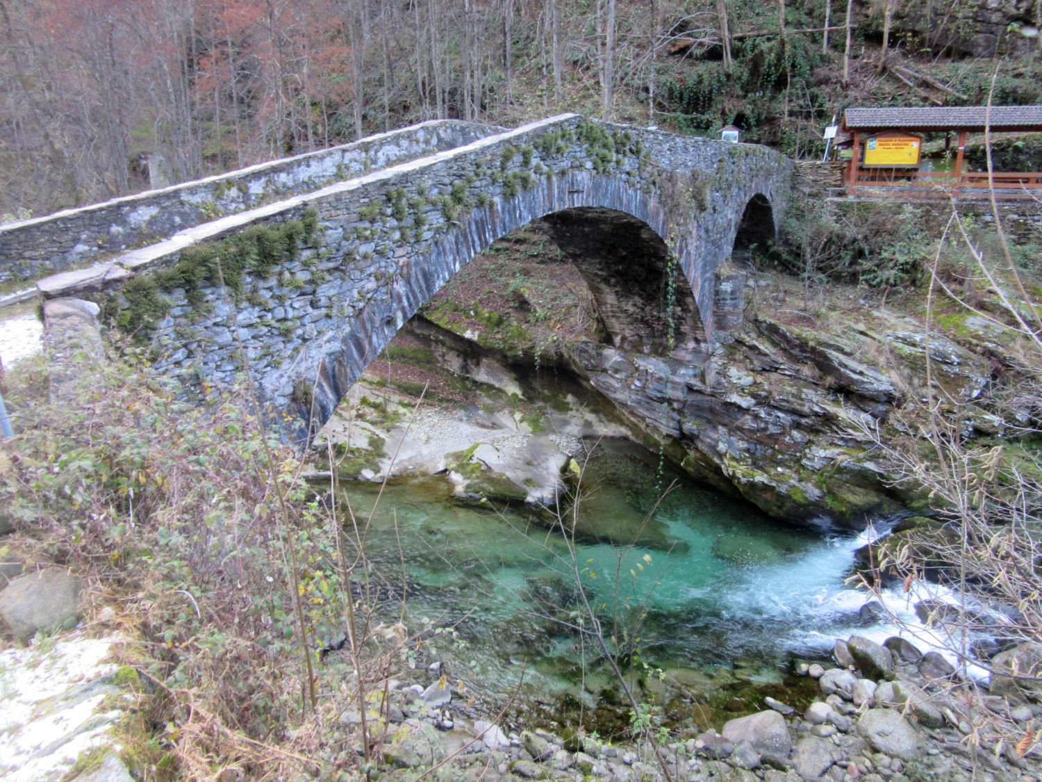 Ponte sul torrente Sermenza