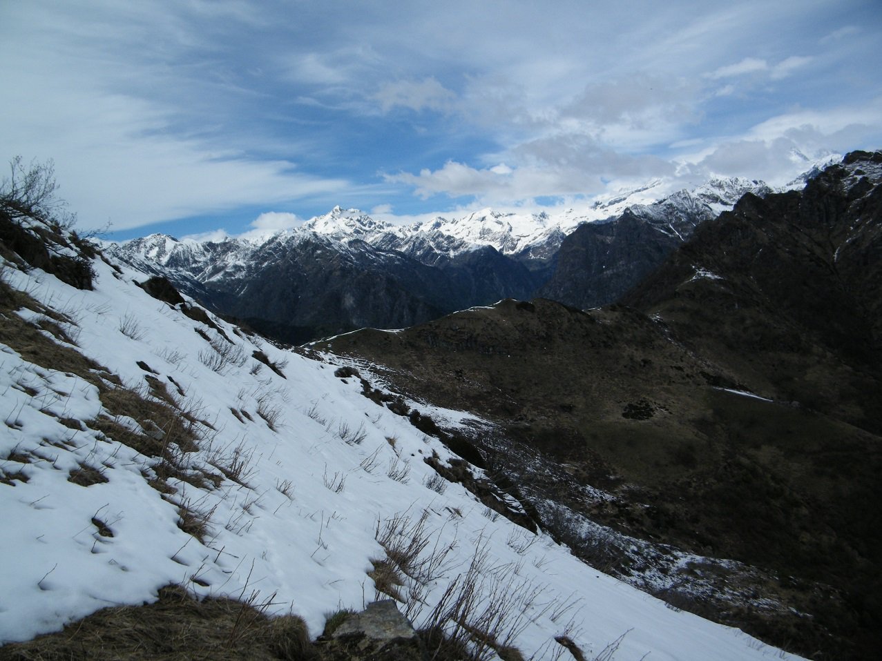 Panorama verso Corno Bianco e Rosa dall'Alpe Balma in Cima.