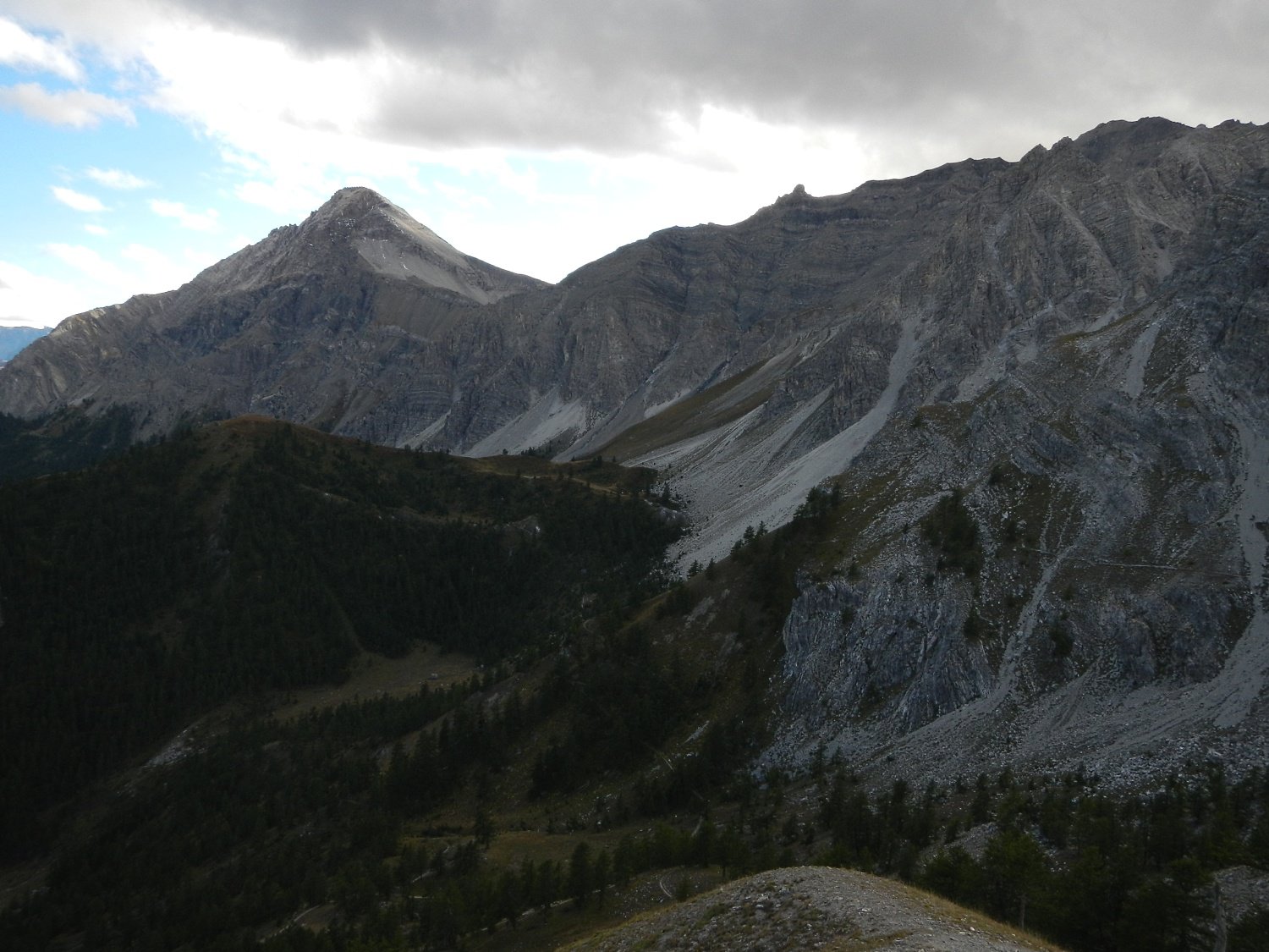 dalla cima: vista verso il Monte Chaberton