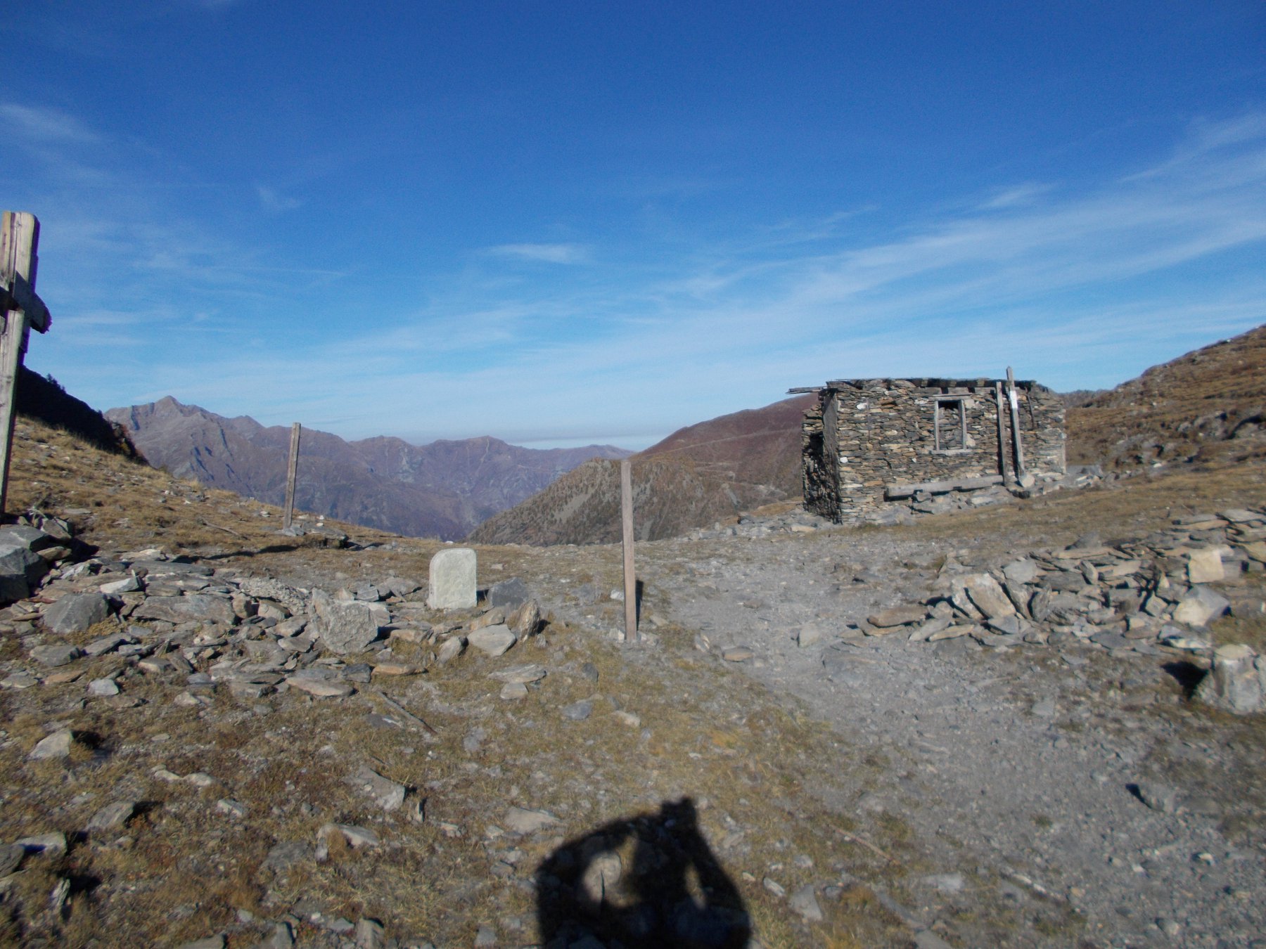Colle della Croce: guardando verso lo spartiacque con la Val Germanasca.