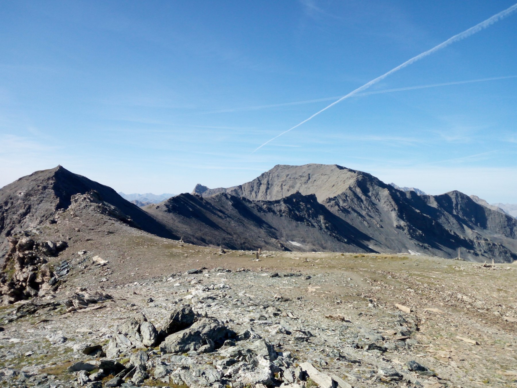 Dal bivacco, vista sul percorso dal Monte Giuep(a sx), alla Testa Malacosta(in fondo a dx)