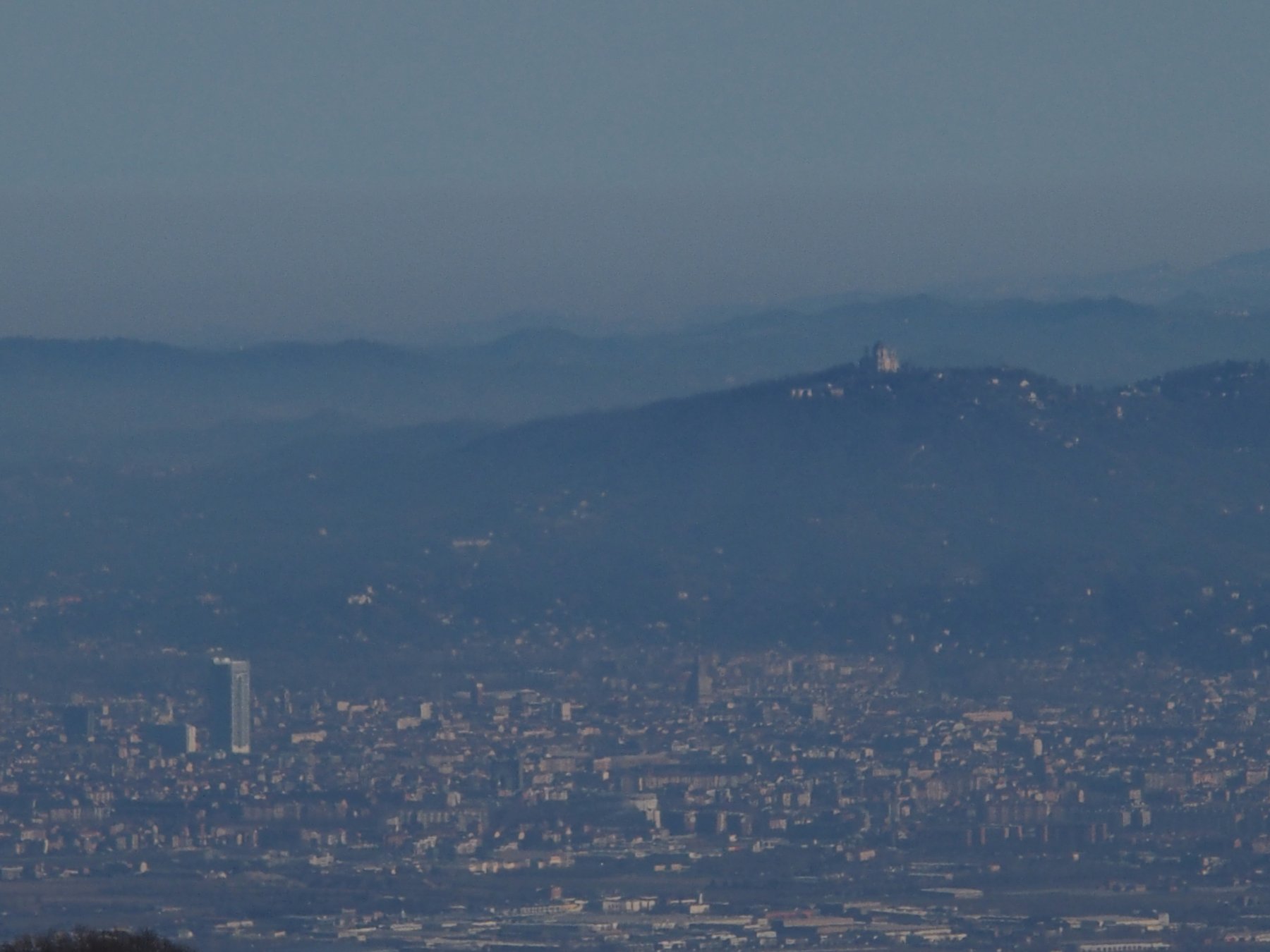 Torino: il grattacielo del San Paolo, la mole e Superga