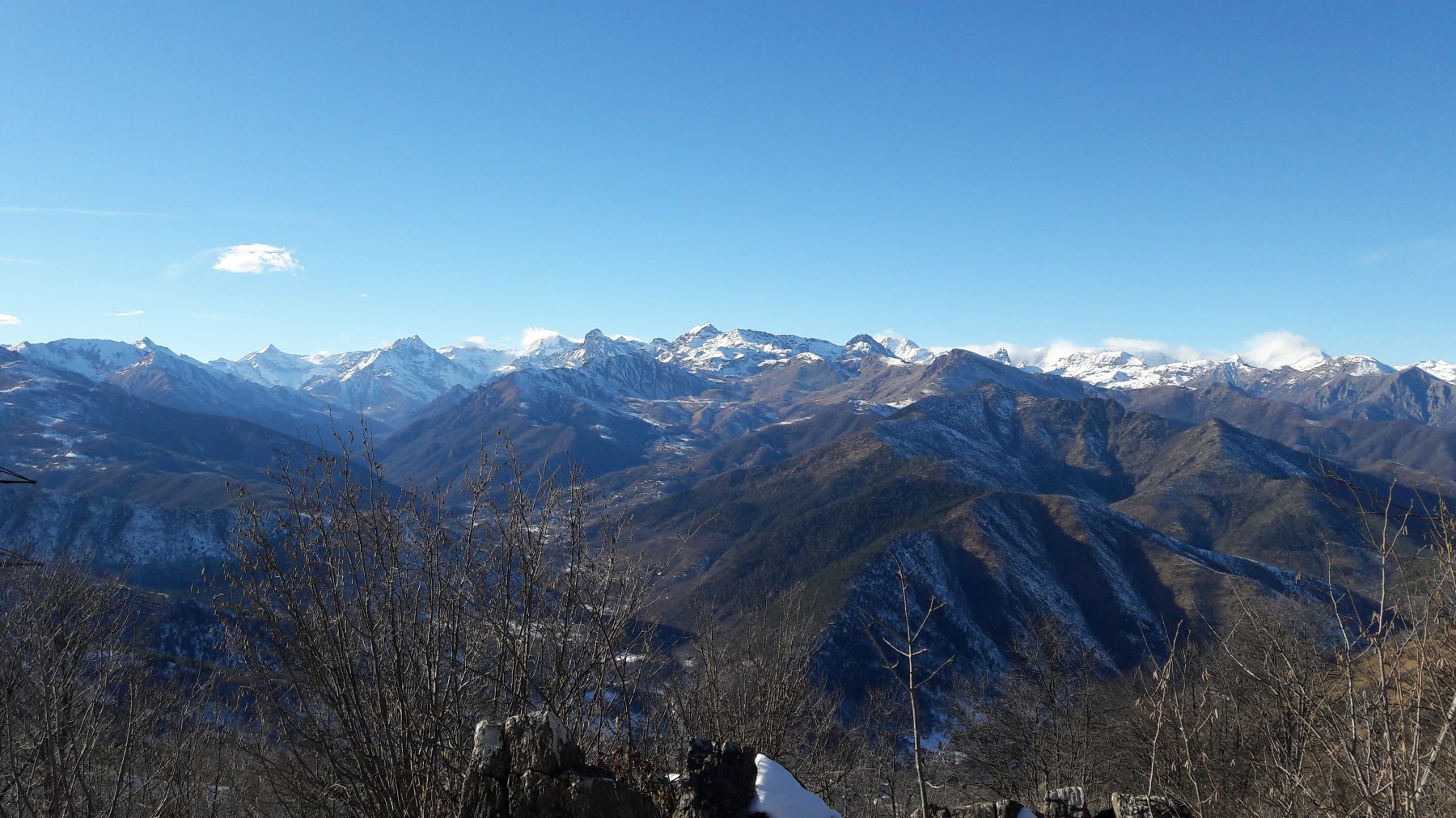 Panorama dal passo della Croce verso le valli di Lanzo 