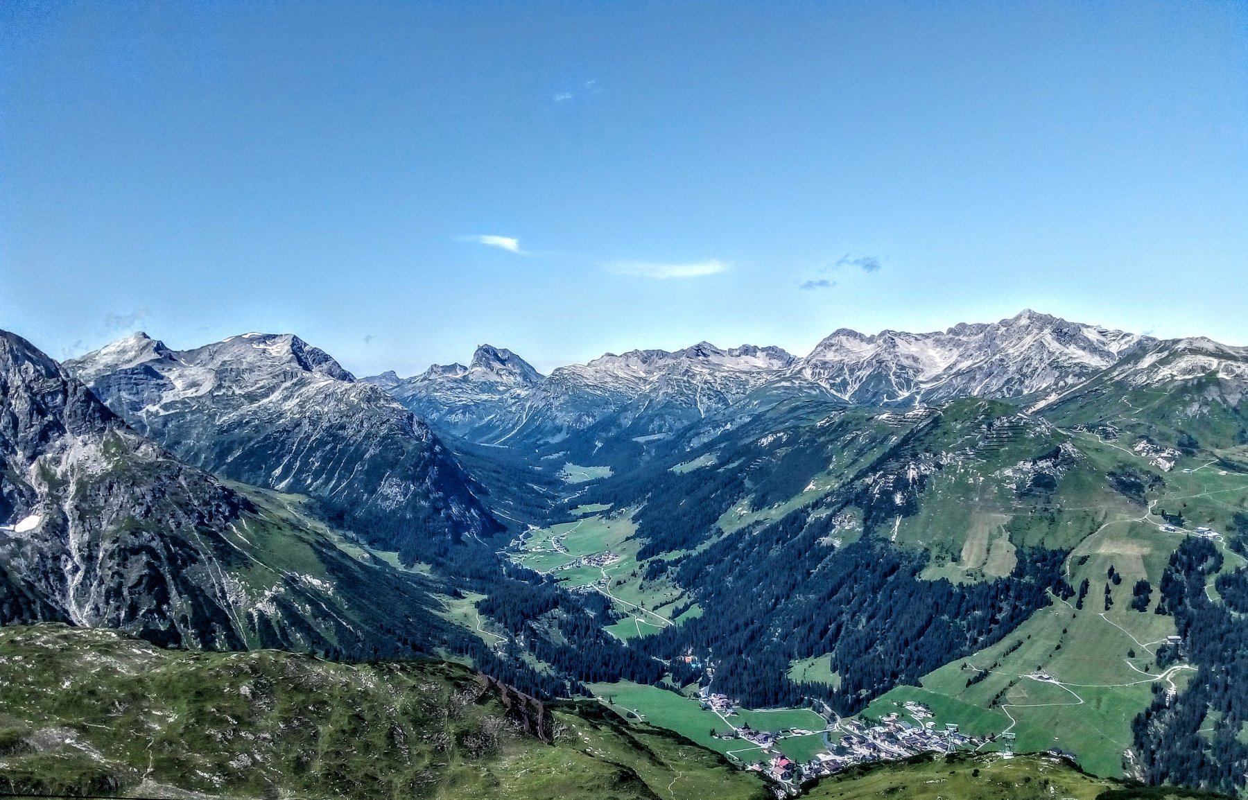 La valle di Zug vista dall'alto