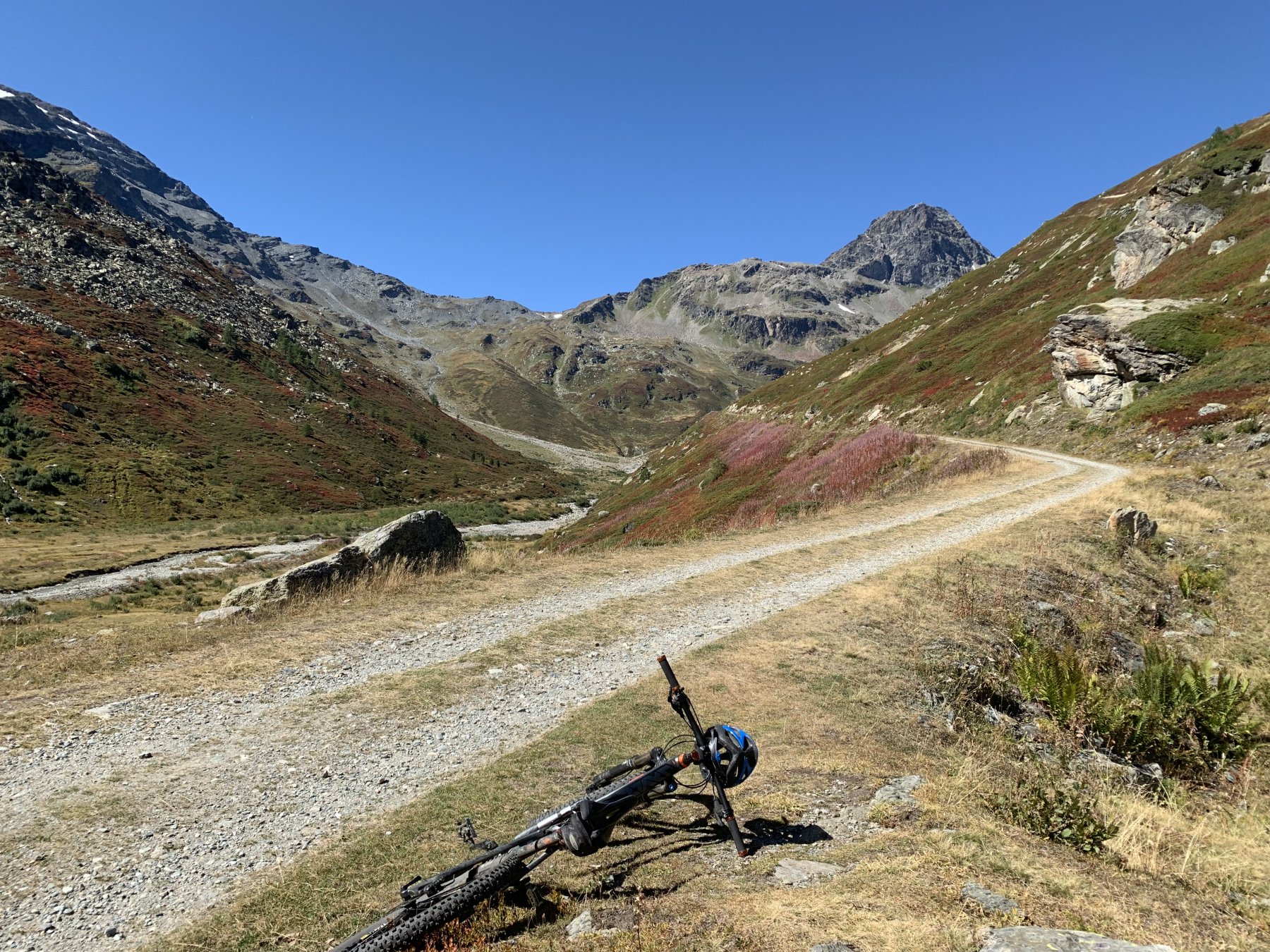 Vista del vallone di San Grato da Grand’Alpe