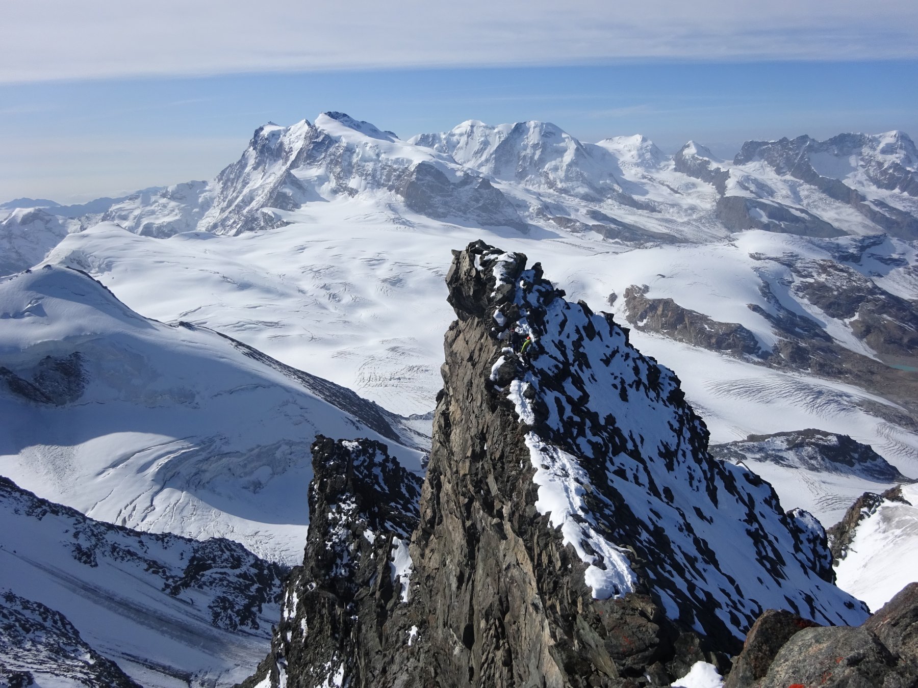 Il massiccio del Monte Rosa dalla vetta del Rimpfischhorn
