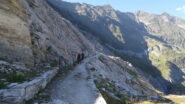 ultimo tratto di sentiero prima di raggiungere il Passo del Lago Gelato ed il rifugio