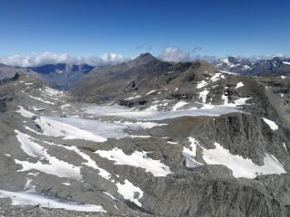 Panorama sul ghiacciaio dalla vetta (foto E. Lana).