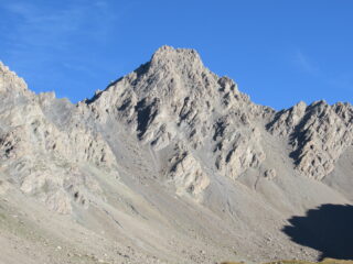 Tete de l'Homme (m.3202) e Passo Terre Nere a sx.