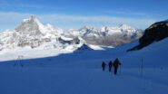 salendo lungo il ghiacciaio del Teodulo verso il Colle del Breithorn
