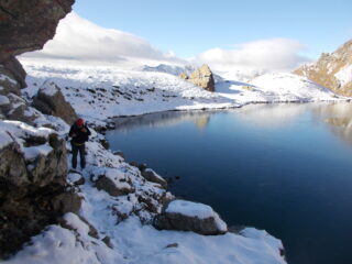 prima poca neve al lago La Manica..