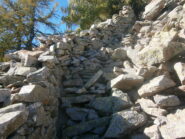 scala in pietra a rocca Lisciart